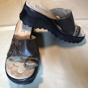 Mudd vintage 90’s size 8 brown  sandals